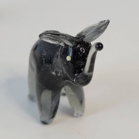 Set of 4 Vintage Handblown Glass Miniature Black Elephant Figurines Family Small - Picture 4 of 8